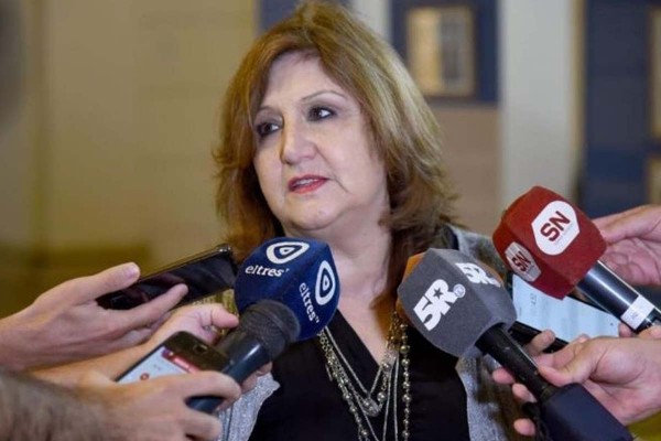 La ministra Adriana Cantero est internada en Rosario con un cuadro de neumona