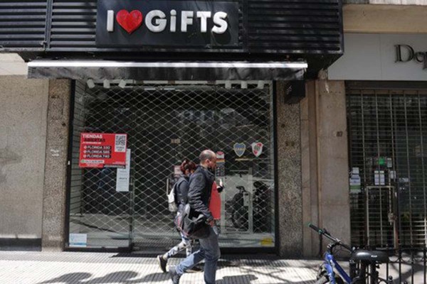 Ventas minoristas se recuperaron en marzo pero siguen muy por debajo de 2019