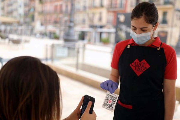 Ponen un l�mite de $5.000 para algunos pagos con tarjetas de d�bito en comercios