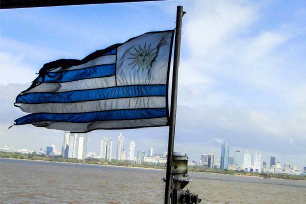 Uruguay se prepara para el impacto de la inevitable devaluacin poselectoral en Argentina