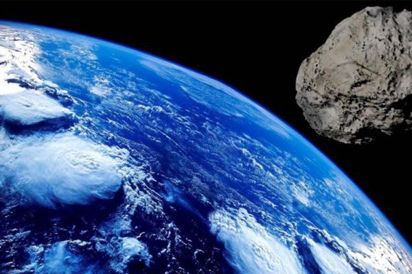 Asteroide gigante, potencialmente peligroso, se acerca a la Tierra