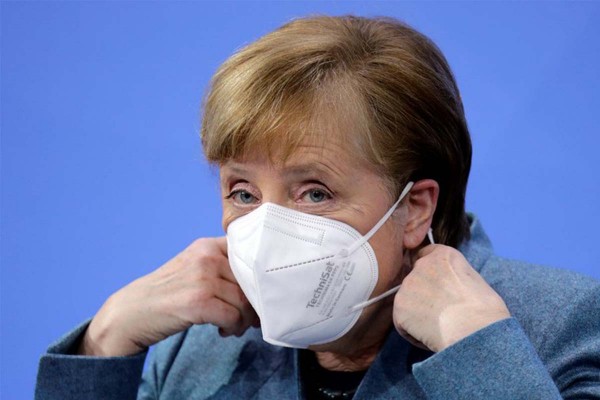 Angela Merkel rompi� el silencio y defendi� su decisi�n de vetar el ingreso de Ucrania a la OTAN