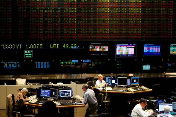 Aumento de casos por variante Delta hace temblar los mercados del mundo