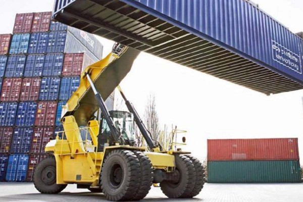 En marzo hubo un supervit de US$ 400 millones con un aumento de las exportaciones de 30,5%