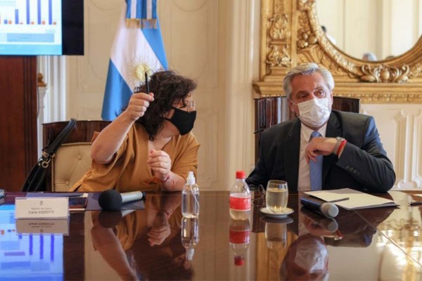 El Gobierno no espera el impacto de la tercera ola en el corto plazo, pero le preocupa la falta de información sobre la cepa Ómicron