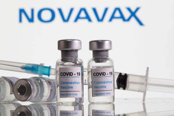 Novavax public datos preclnicos alentadores de su vacuna combinada contra la influenza y el COVID-19