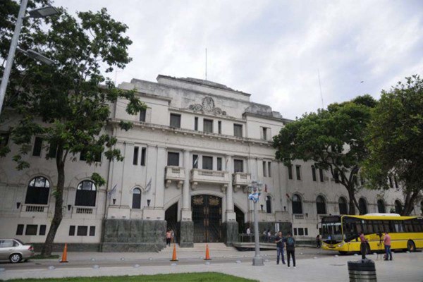 La Corte Suprema adhiere a lo dispuesto por el gobierno de la provincia de Santa Fe