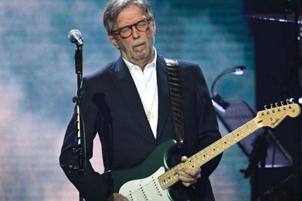 Eric Clapton se negar a tocar donde exijan certificado de vacunacin