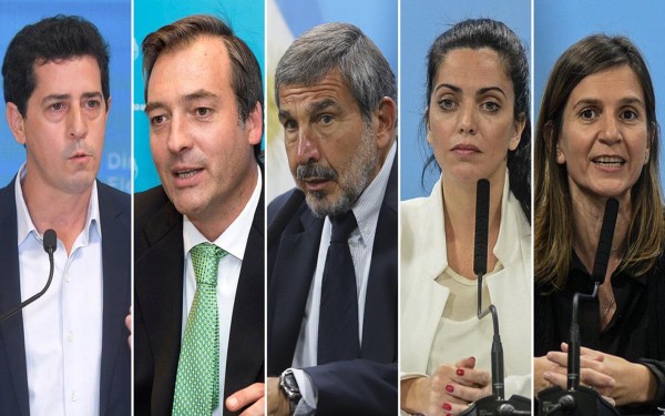 Los funcionarios que responden a Cristina Kirchner pusieron sus renuncias a disposici�n del Presidente