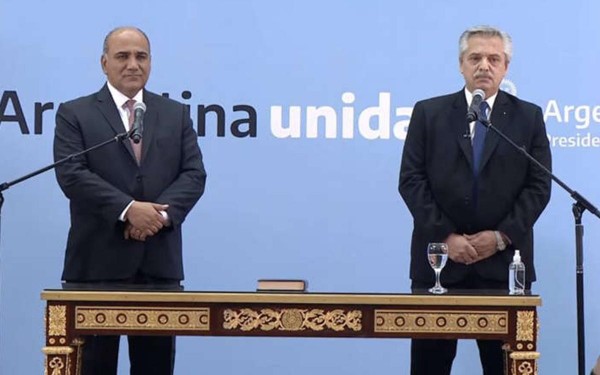 Con una conferencia de prensa de Juan Manzur y Vizzotti, debuta el nuevo gabinete de Alberto Fern�ndez
