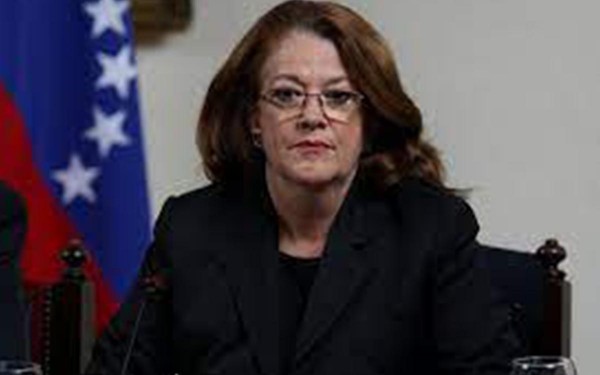 Manuel Adorni le respondi� a Alicia Castro por cuestionar un operativo policial: 