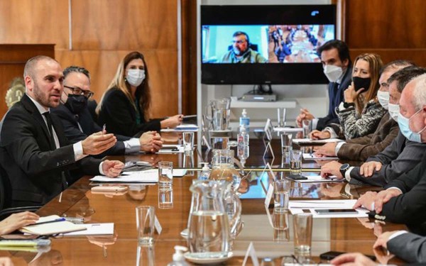 Gobierno elimina las retenciones a la exportaci�n de servicios