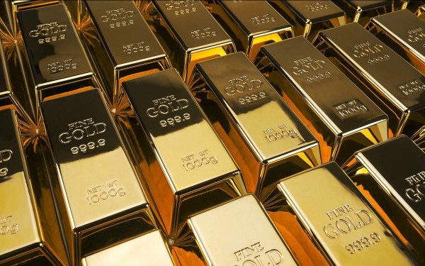 El oro cae desde mximos de 8 meses en medio de una sesin voltil: es momento de comprar?