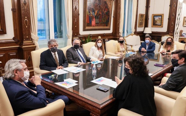 Crearon la Mesa Interministerial para la Investigación, Desarrollo y Producción de Vacunas