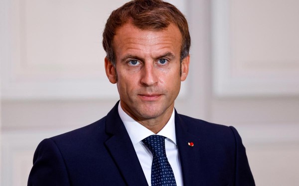 Organizaciones de Derechos Humanos le reclaman a Macron por la visita de legisladores libertarios a Astiz: 