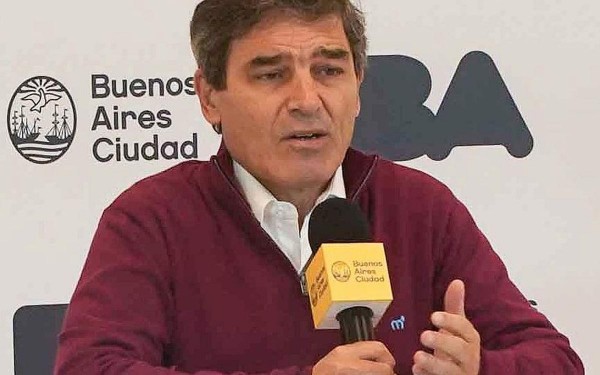 Fernán Quirós pidió que la ANMAT libere los autotest de Covid-19 ante la fuerte demanda de hisopados: “Es muy importante”