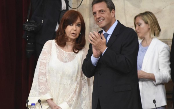 Con el acuerdo de Sergio Massa y Cristina Kirchner, los trabajadores del Congreso recibir�n un bono de $22.000