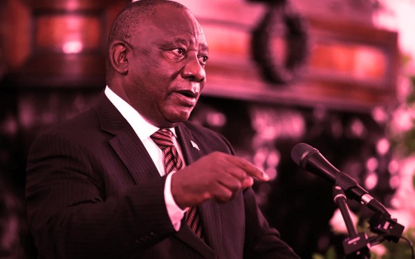 Sud�frica levant� las cuarentenas, cancel� al rastreo de contactos y autoriz� las vacunas de refuerzo contra el COVID-19