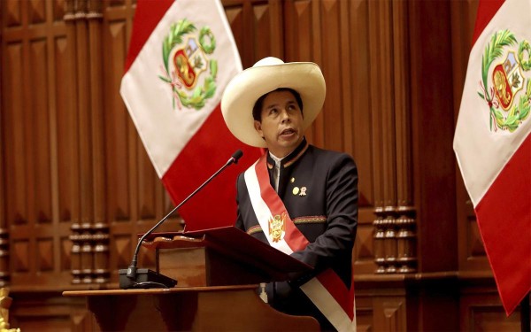 Per�: la fiscal�a general investigar� al presidente Pedro Castillo por presunto tr�fico de influencias