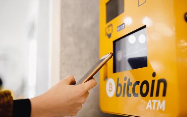 Uruguay inaugura su primer cajero de Bitcoin: 