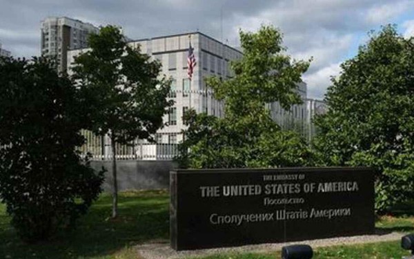 EEUU ordena la salida de las familias de los diplomticos estadounidenses en Ucrania