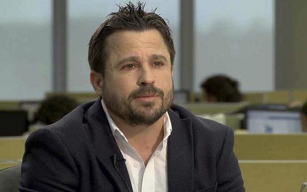 Mart�n Tetaz se cruzo con las antivacunas: 