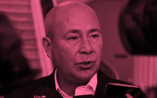 Jorge Molina pide mas de 55%