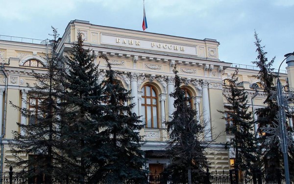 Acorralada por las sanciones Rusia impuso su propio corralito para evitar que salgan ms dlares de los bancos