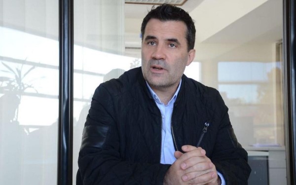 El secretario de Energía rechazó las críticas de Mauricio Macri: