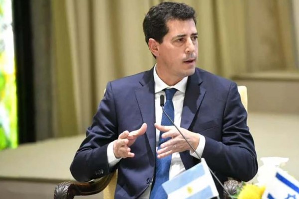 De Pedro cargó contra las cuevas financieras al asegurar que