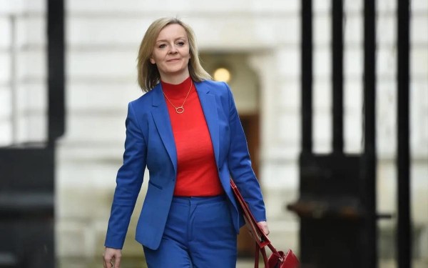 Liz Truss renunci como primera ministra del Reino Unido tras 45 das en el cargo