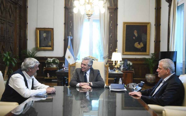 EL PRESIDENTE DE LA NACIN SE REUNI CON SERGIO ROMERO DE UDA