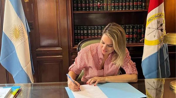 Losada: “Venimos a sacar la parte rancia y podrida de la política”