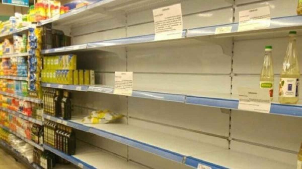 A d�as de las elecciones, crecen los problemas de abastecimiento en los supermercados