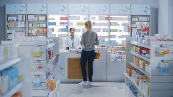 Farmacias denuncian que no hay precios