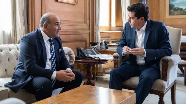 La foto de la f�rmula con Manzur y el lugar que ocupar� Massa, lo que falta definir en el oficialismo tras el lanzamiento de �Wado�