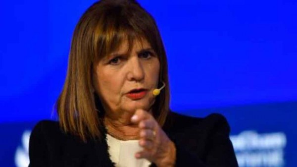 Patricia Bullrich ante empresarios: 