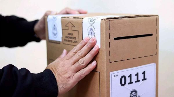 Ante el riesgo de un ausentismo elevado, la Cmara Electoral emiti un comunicado para alentar la participacin