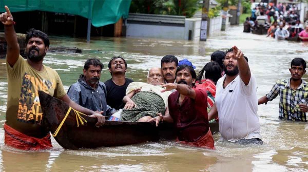 Ya son 58 los muertos en India por las lluvias torrenciales