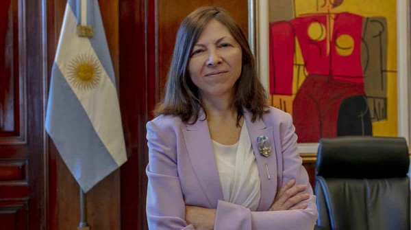 Imputaron a Silvina Batakis por las polémicas contrataciones en el Banco Nación