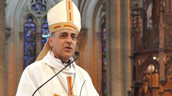 El cardenal “Tucho” Fernández puso en duda un posible viaje del Papa a la Argentina tras las críticas de Milei