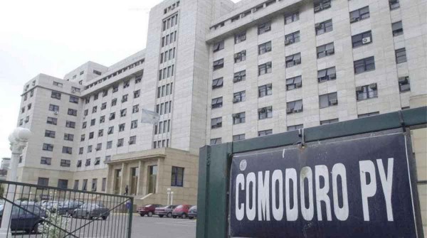 Los tribunales de Comodoro Py se quedaron sin internet porque se robaron 300 metros de cable de fibra ptica