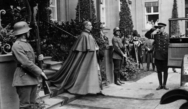 Pío XII conocía el Holocausto desde 1942, según una carta hallada en el Vaticano