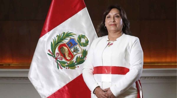 La presidenta peruana decret el estado de sitio en el centro de Lima