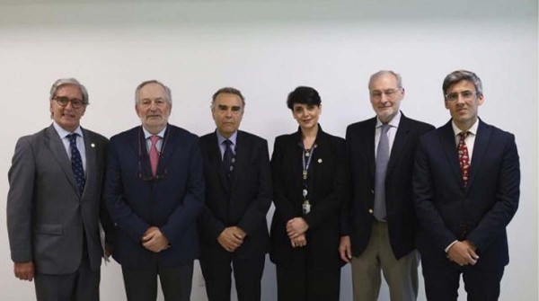 El G6 de la salud: “Tenemos una responsabilidad muy grande sobre las espaldas, pero si seguimos así no vamos a poder”