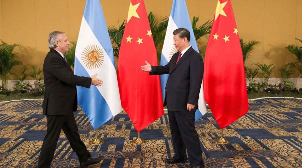 Alberto Fern�ndez, selfie con Xi Jinping y agradecimiento a China: 