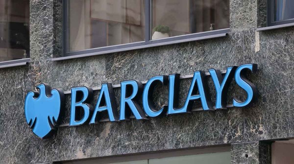 Barclays advierte sobre el riesgo de crisis pol�tica y social si Milei gana las elecciones