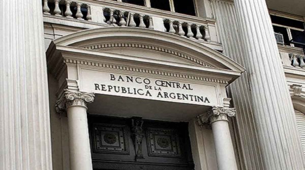 El Gobierno toma US$3200 millones del Banco Central para pagar vencimientos de deuda de enero