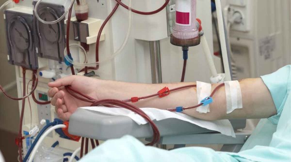 Alertan por la falta de insumos médicos para los tratamientos de diálisis