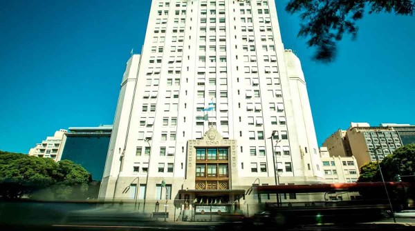 Qué pasará con Salud, un área que hereda una crisis tan profunda como la económica y la de seguridad